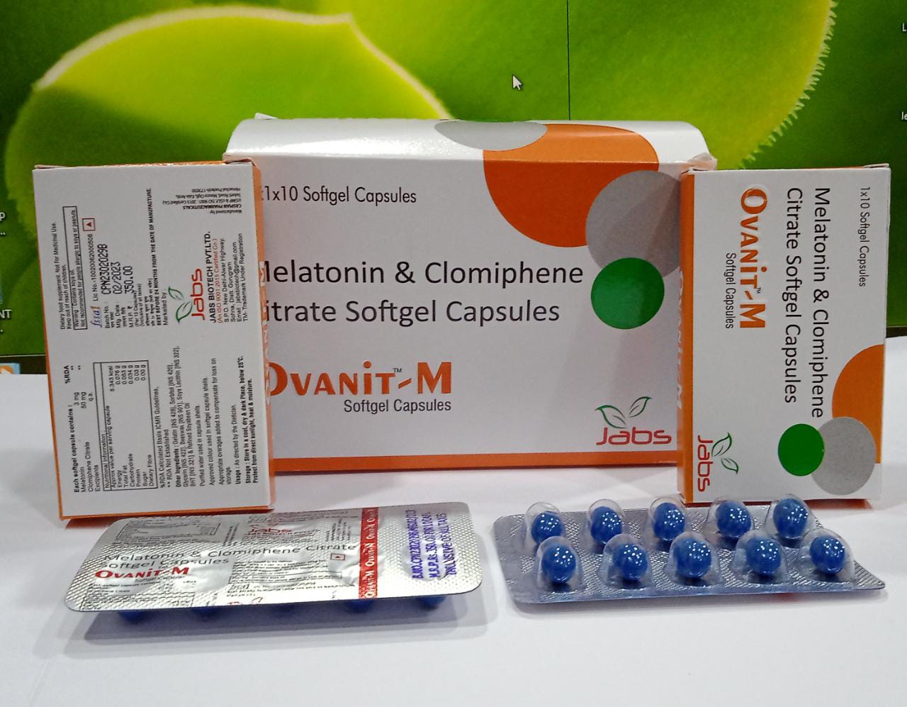 Melatonin and Clomiphene Citrate Softgel Capsules 